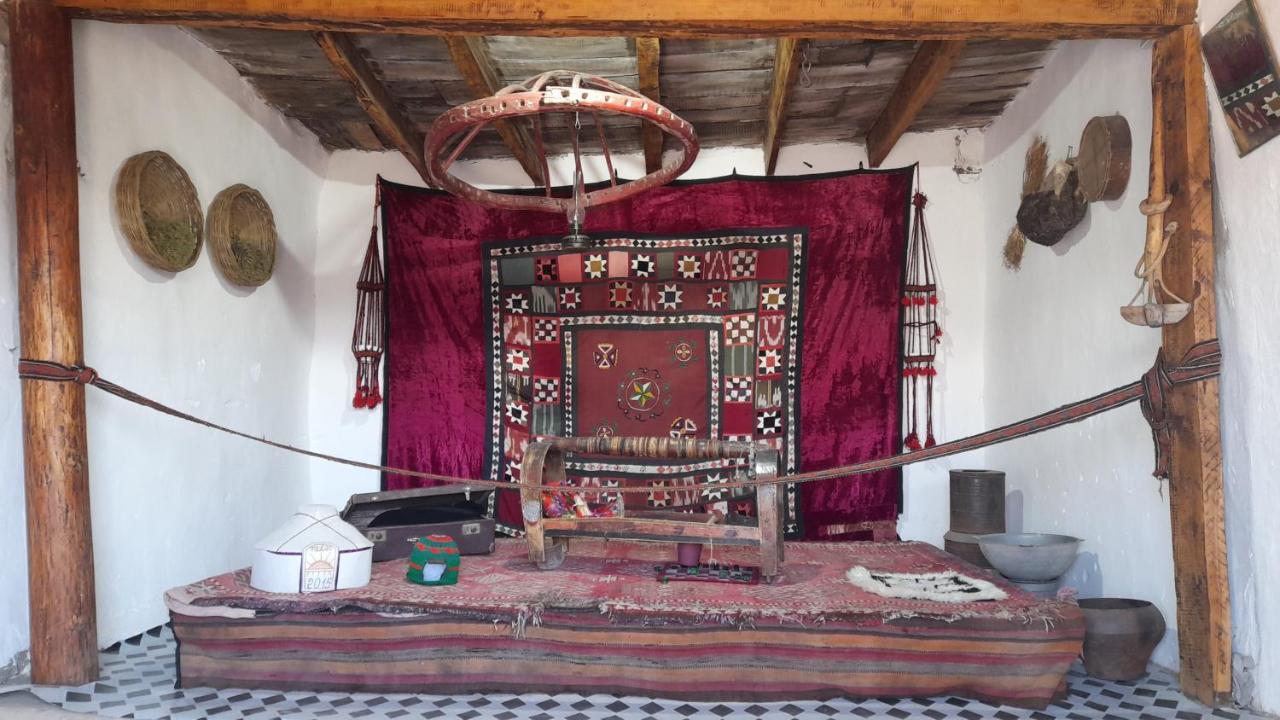 Tilek Guest House Sary-Mogul Zewnętrze zdjęcie